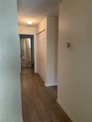 Photo #3: 2156843 Listing 