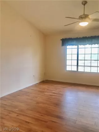 Photo #2: 2156855 Listing