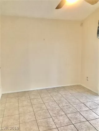 Photo #4: 2156855 Listing