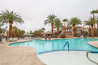 Photo #2: 2156876 Listing 