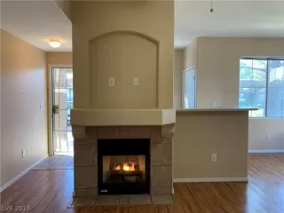 Photo #6: 2156876 Listing 