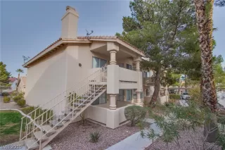 Photo #1: 2156964 Listing