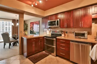 Photo #4: 2157002 Listing 