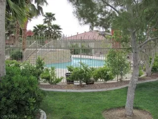 Photo #2: 2157051 Listing 