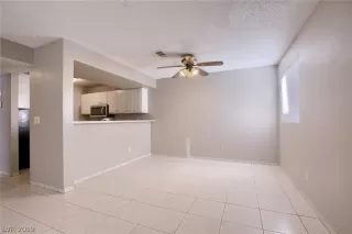 Photo #2: 2157067 Listing