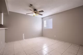 Photo #3: 2157067 Listing