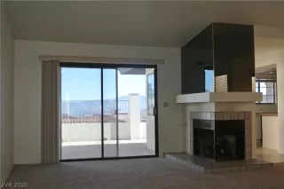 Photo #5: 2157092 Listing 