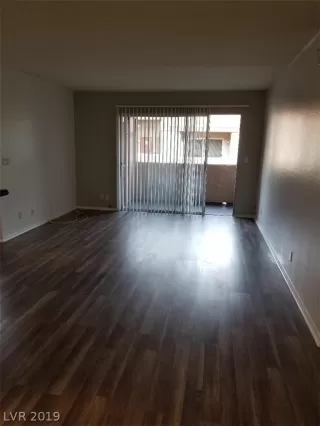 Photo #2: 2157212 Listing 