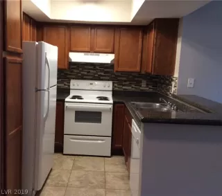 Photo #3: 2157212 Listing 