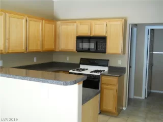 Photo #3: 2157215 Listing 