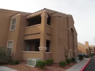 Photo #2: 2157276 Listing