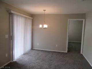 Photo #5: 2157276 Listing