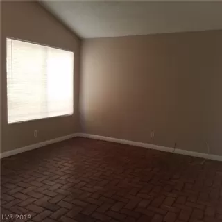 Photo #2: 2157326 Listing