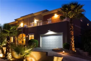 Photo #1: 2157367 Listing 