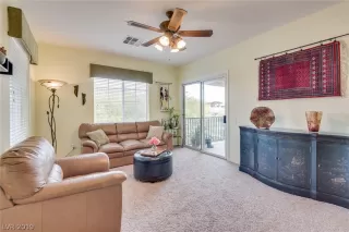 Photo #5: 2157371 Listing