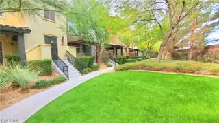 Photo #4: 2157447 Listing