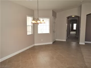 Photo #4: 2157451 Listing 