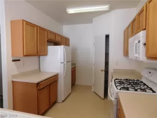 Photo #3: 2157458 Listing 