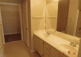 Photo #6: 2157523 Listing