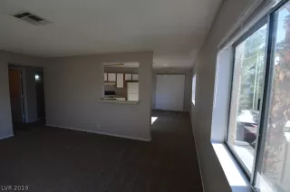 Photo #3: 2157540 Listing 