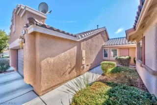 Photo #3: 2157647 Listing