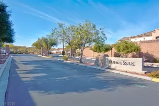 Photo #4: 2157647 Listing