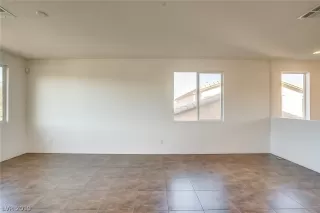 Photo #2: 2157669 Listing 