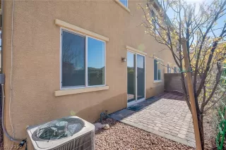 Photo #4: 2157669 Listing 