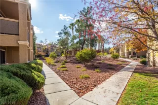 Photo #3: 2157747 Listing