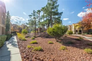 Photo #4: 2157747 Listing