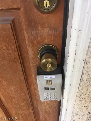 Photo #1: 2157803 Listing 