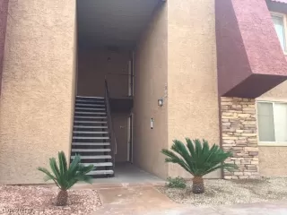 Photo #3: 2157857 Listing