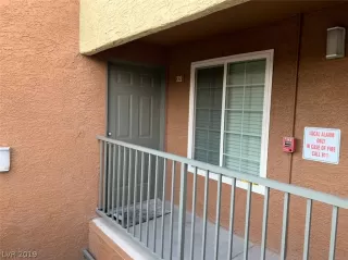 Photo #2: 2157869 Listing