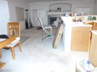 Photo #5: 2157907 Listing