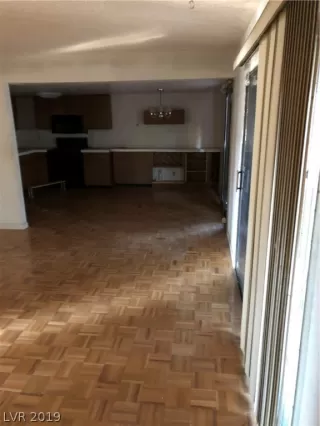 Photo #1: 2158015 Listing