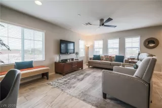 Photo #5: 2158024 Listing