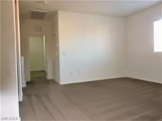 Photo #5: 2158030 Listing