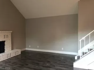 Photo #6: 2158041 Listing 