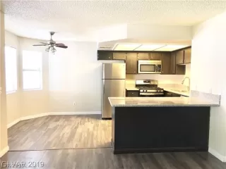 Photo #3: 2158094 Listing