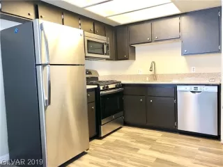 Photo #6: 2158094 Listing