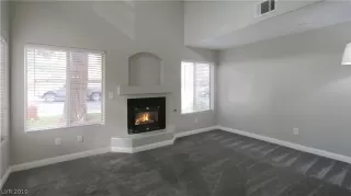 Photo #4: 2158191 Listing