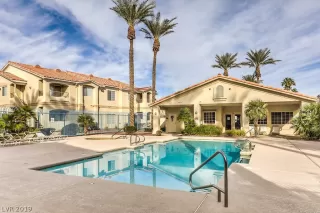 Photo #6: 2158195 Listing