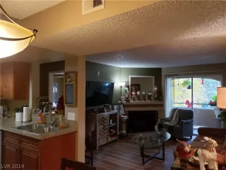 Photo #5: 2158229 Listing