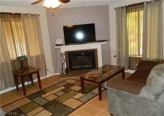 Photo #4: 2158263 Listing 
