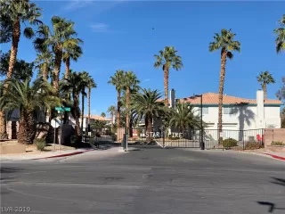 Photo #1: 2158331 Listing