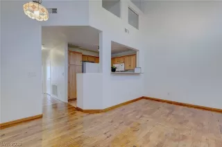 Photo #4: 2158337 Listing 