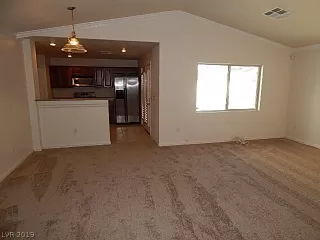 Photo #6: 2158405 Listing 