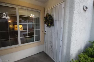 Photo #4: 2158409 Listing