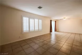 Photo #5: 2158411 Listing 