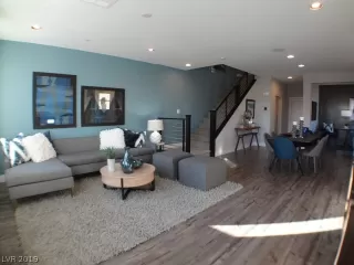 Photo #1: 2158446 Listing 